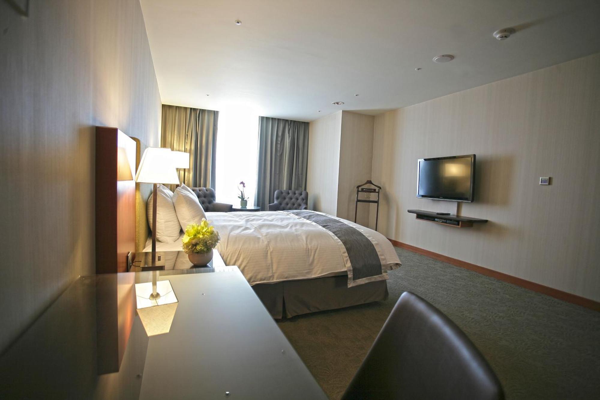 Taichung Harbor Hotel Vucsi Szoba fotó